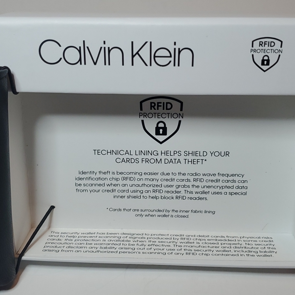 Calvin Klein bi-fold black leather wallet, RFID pr - Picture 5 of 6